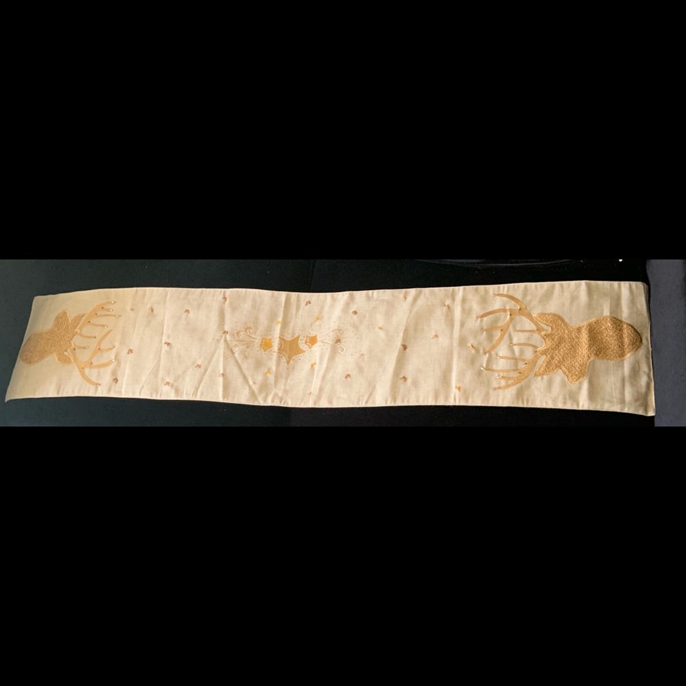 “Deer & stars” table runner 💕✨🦌